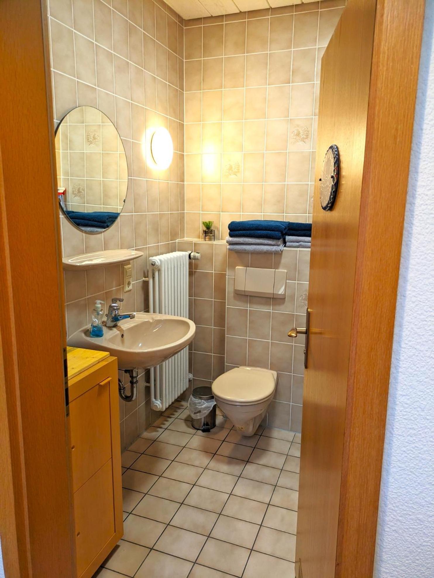 4 Zimmer Geraeumige Und Ruhig Gelegene Ferien- Und Monteurwohnung Nur Fuer Sie Allein Aujvari Vermietungen Spiegelberg Extérieur photo