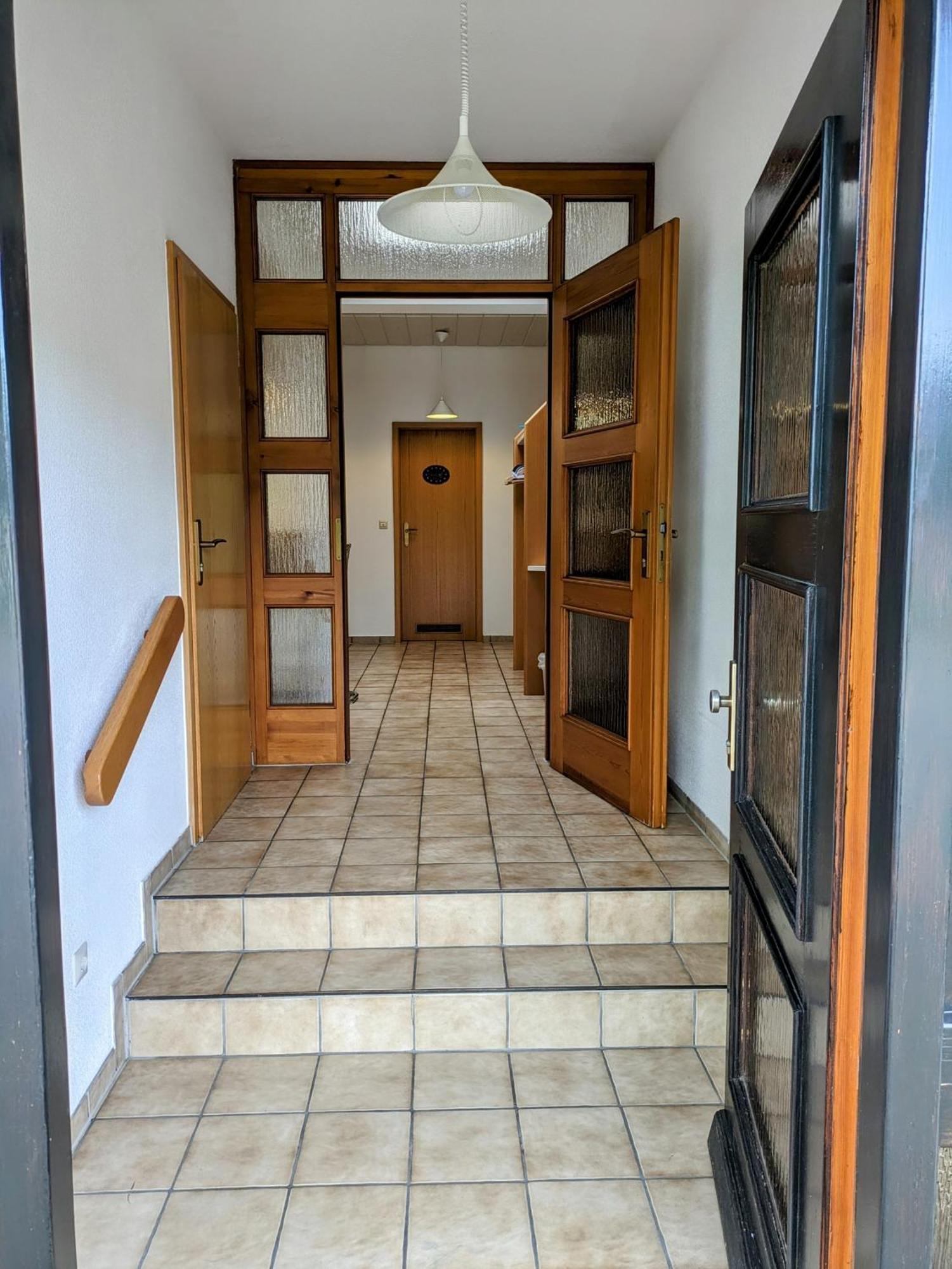 4 Zimmer Geraeumige Und Ruhig Gelegene Ferien- Und Monteurwohnung Nur Fuer Sie Allein Aujvari Vermietungen Spiegelberg Extérieur photo