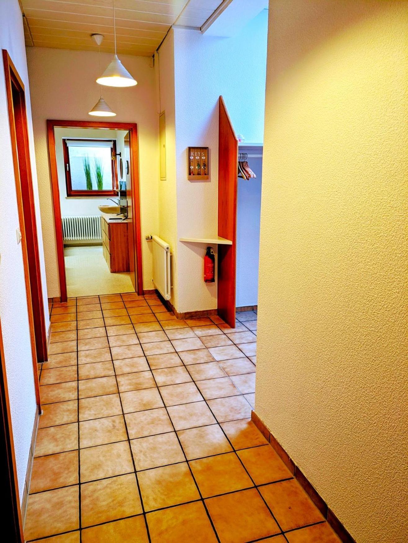 4 Zimmer Geraeumige Und Ruhig Gelegene Ferien- Und Monteurwohnung Nur Fuer Sie Allein Aujvari Vermietungen Spiegelberg Extérieur photo